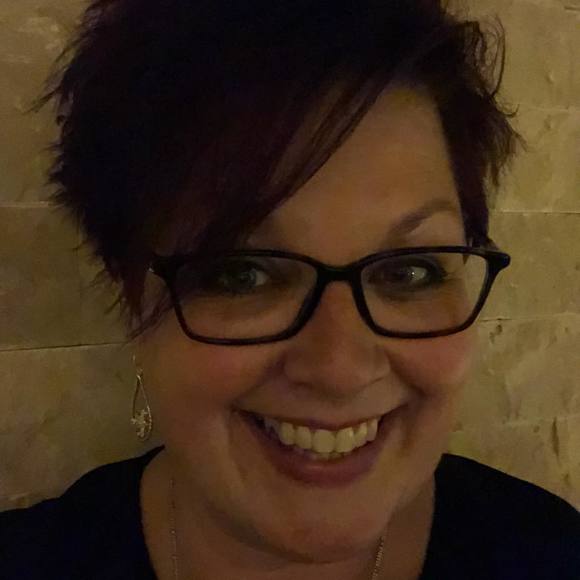 Meet your Posher, Kim - Picture 1 of 1